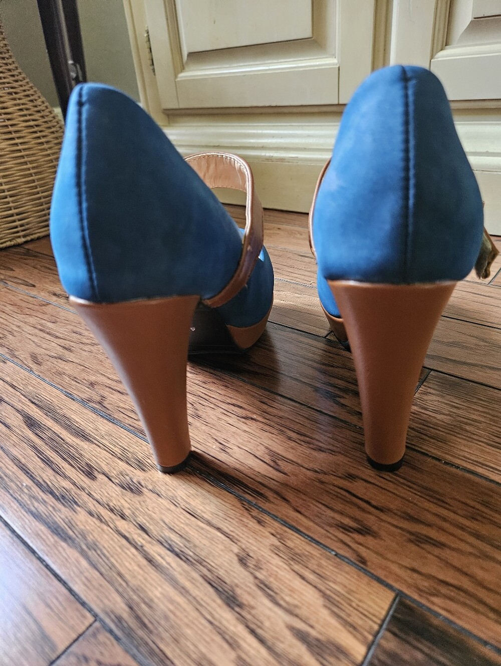 Classic Navy Mary Jane Platform Heels with Brown Strap - Picture 8 of 11